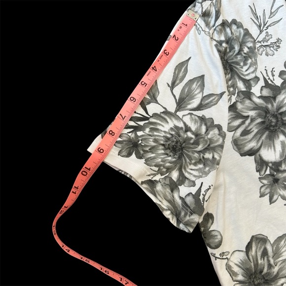 Express Polo Shirt Mens Medium White Floral Short Sleeve Collar Neck - Picture 6 of 6